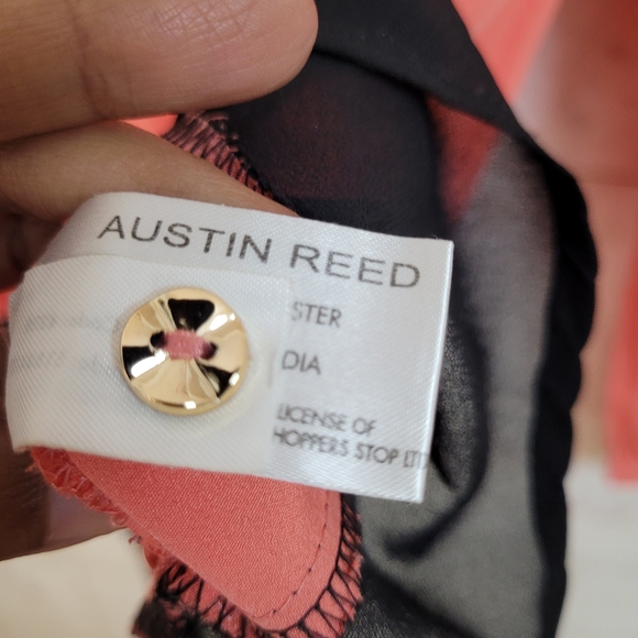 Austin Reed Top - Picture 8 of 10